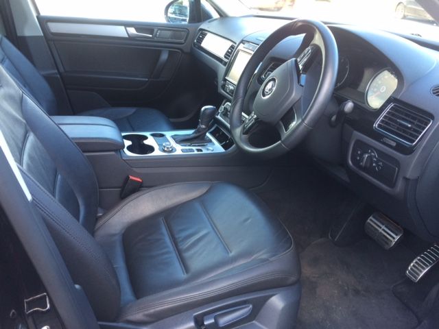 VOLKSWAGEN TOUAREG 2012 CREW CAB 